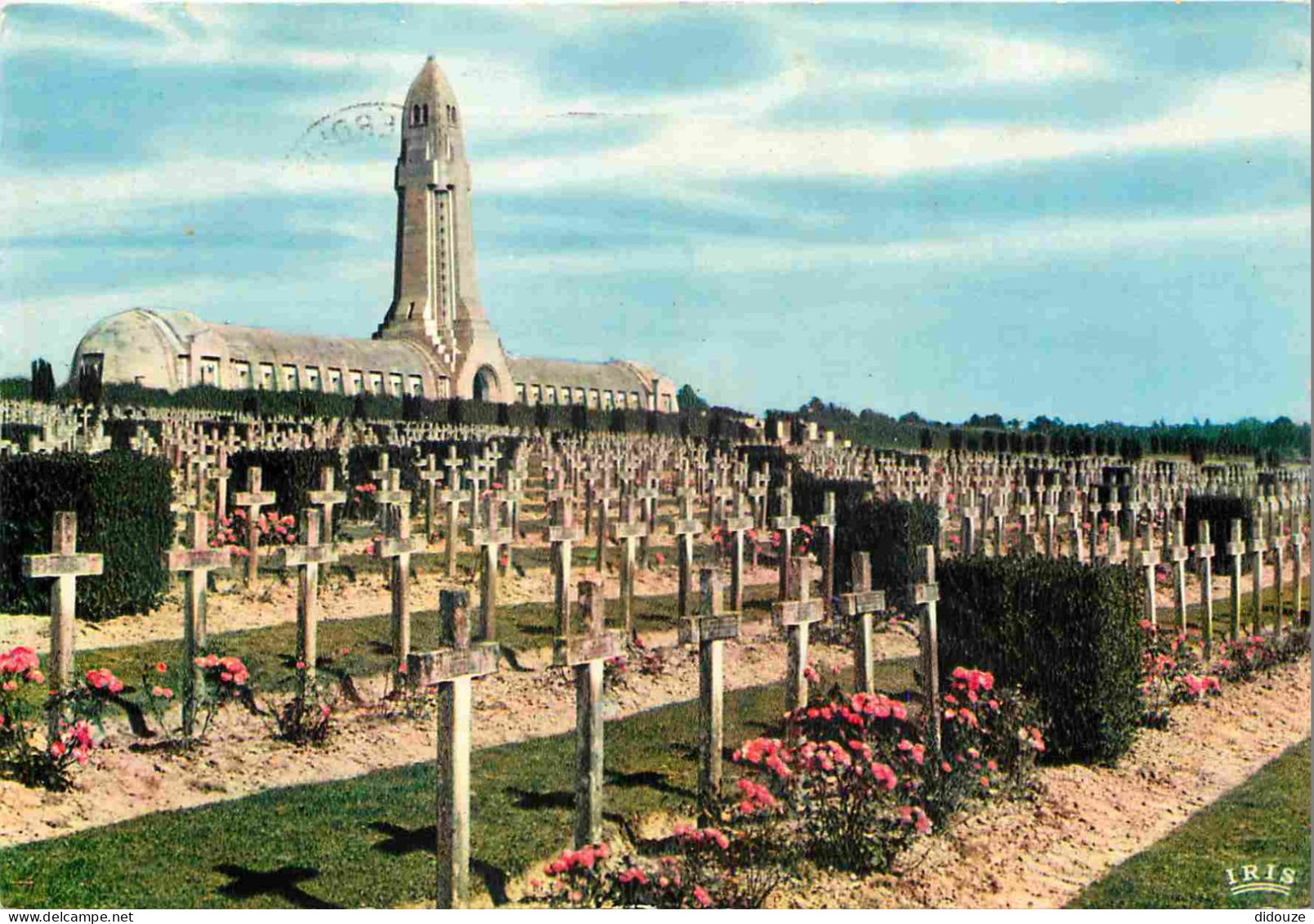 55 - Douaumont - L'Ossuaire de Douaumont - Le Cimetière National Militaire - CPM - Voir Scans Recto-Verso