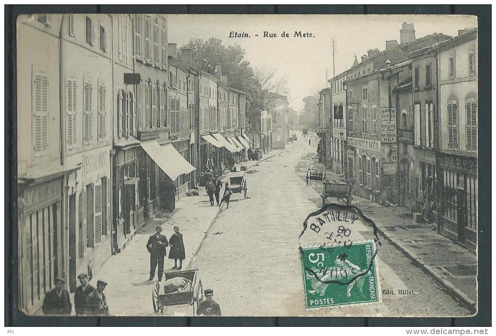 55 - Etain - Rue de Metz - animée