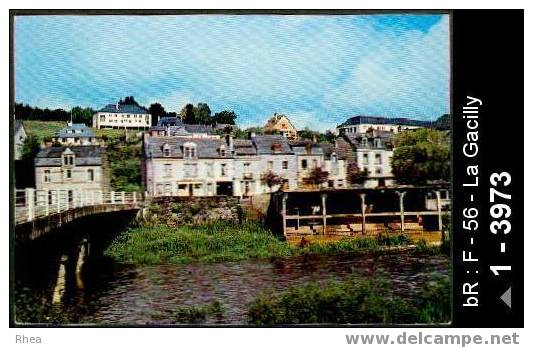 56 La Gacilly - 7 - LA GACILLY (Morbihan) Le Pont sur l'Aff et le lavoir - lavoir - lavandiere morbiha /  D56D  C56061C