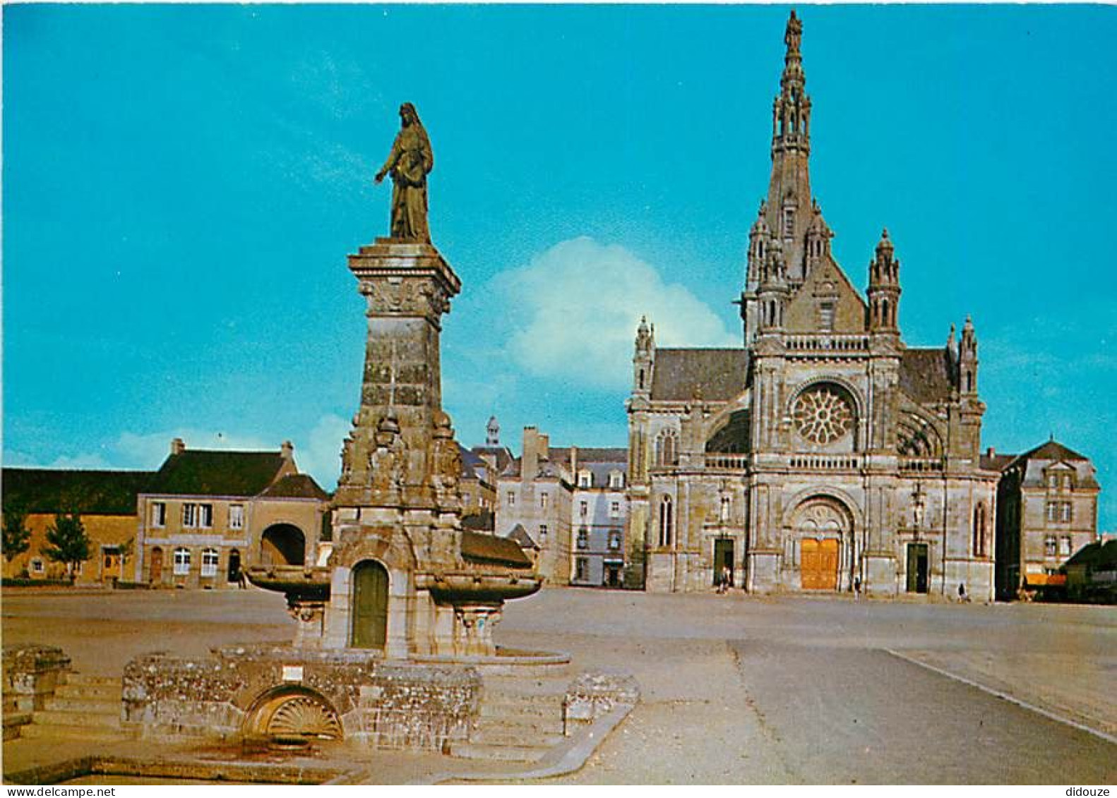 56 - Sainte Anne d'Auray - CPM - Voir Scans Recto-Verso