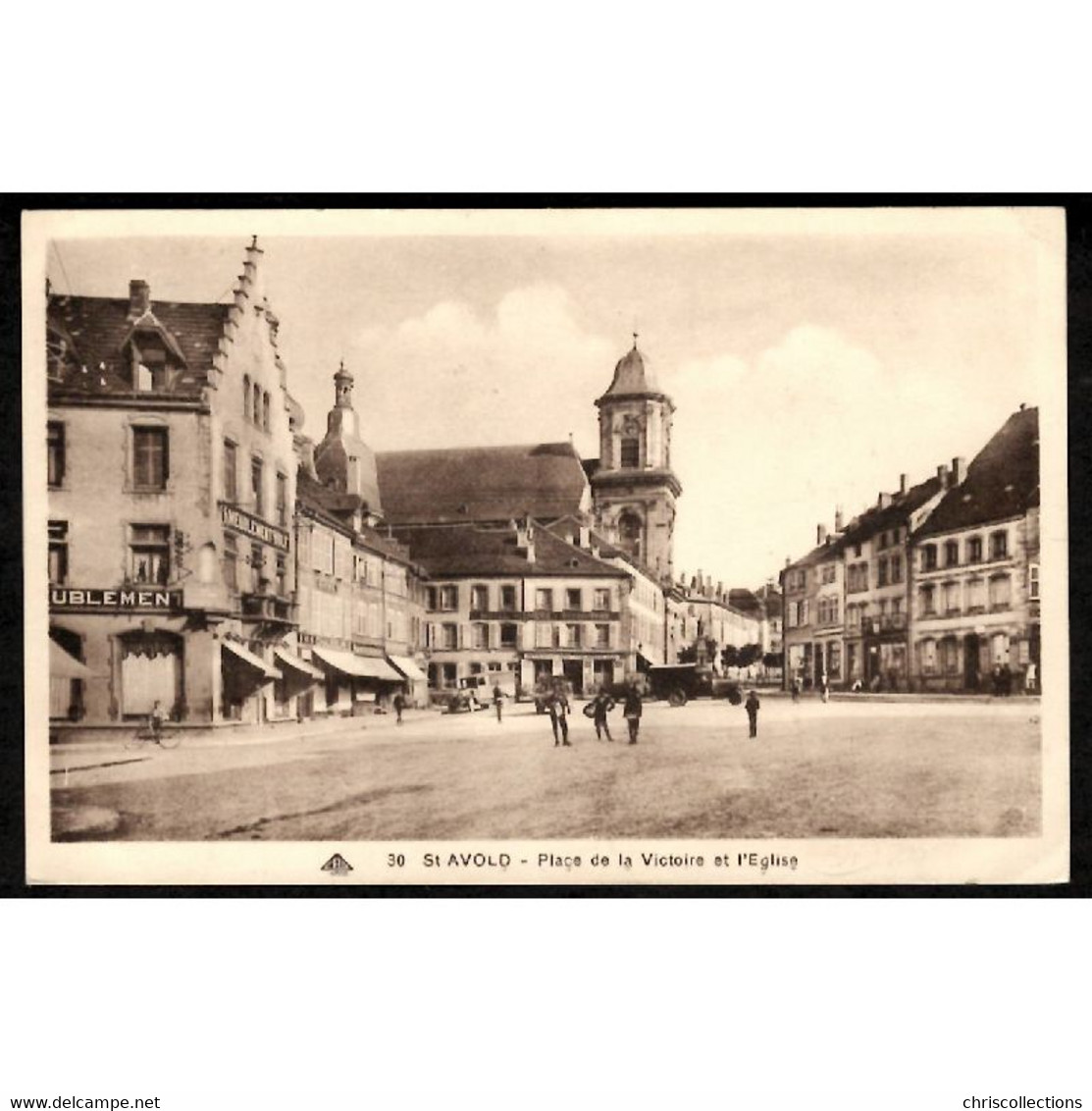 57 - SAINT AVOLD (Moselle) - Place de la Victoire et l'Eglise - Hôtel de Metz Restaurant - Ameublement WOLF