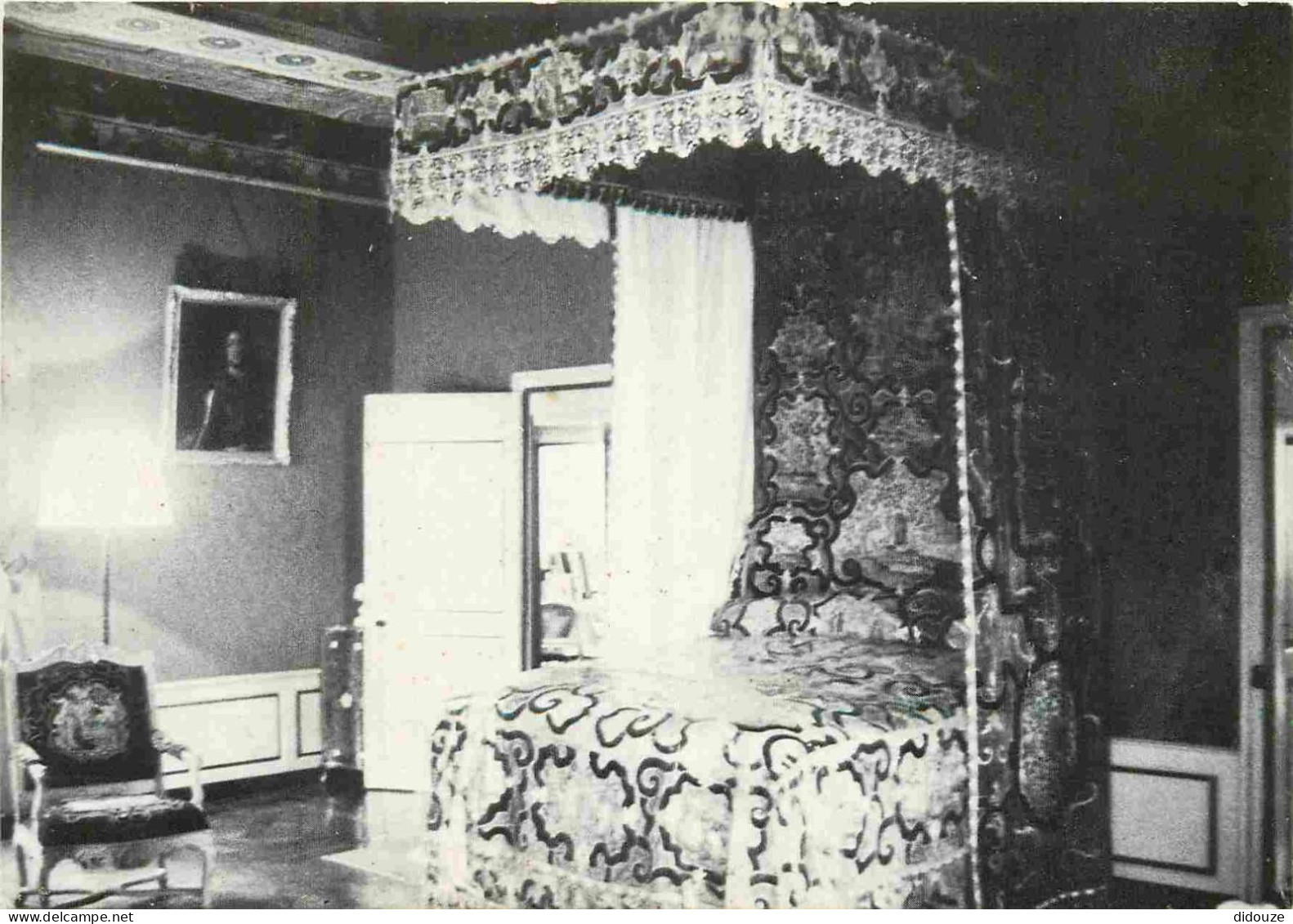 58 - Bazoches du Morvand - intérieur du Château - Chambre du maréchal de Vauban - CPM - Voir Scans Recto-Verso