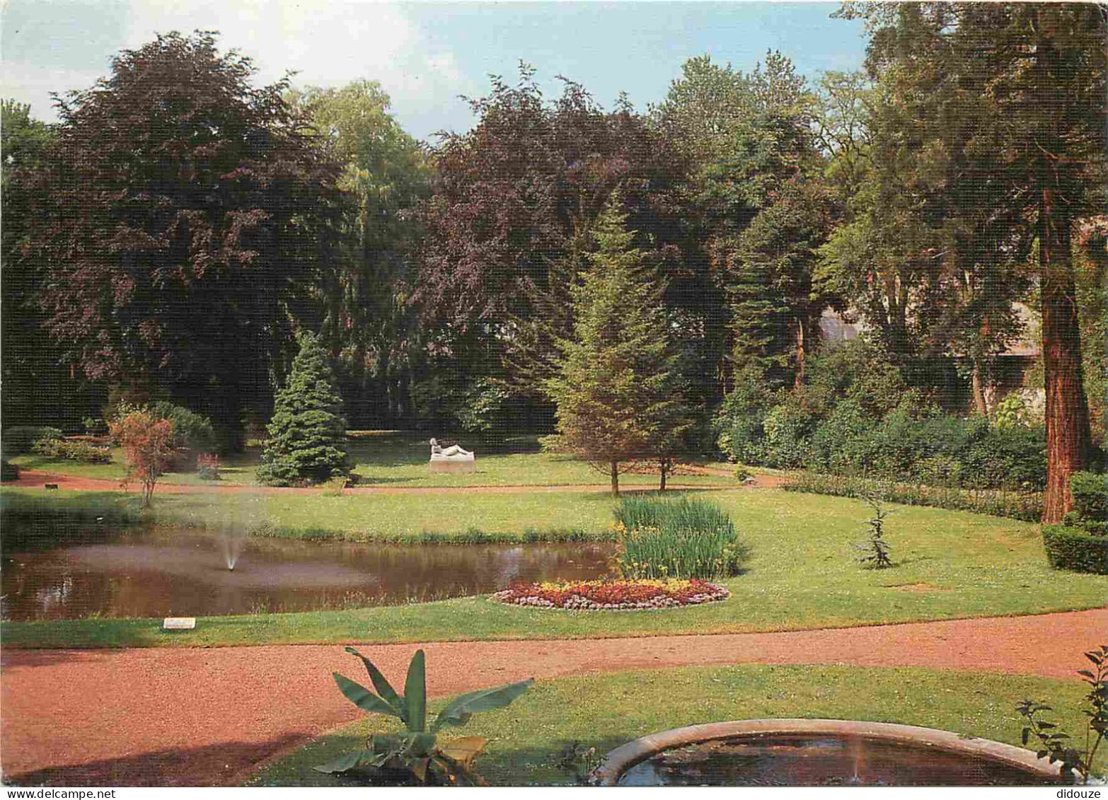 59 - Le Cateau - Le jardin public - CPM - Voir Scans Recto-Verso