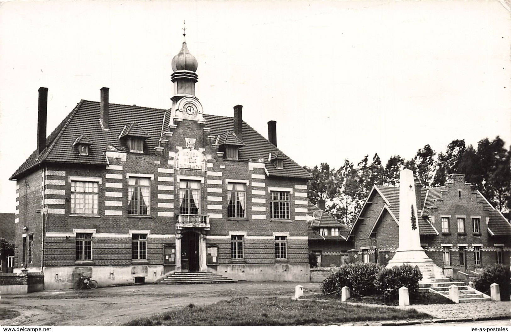 59 MARCOING L HOTEL DE VILLE