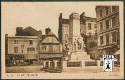 61 La Ferté-Macé - LL.59  LA FETE-MACE  La Place - sépia