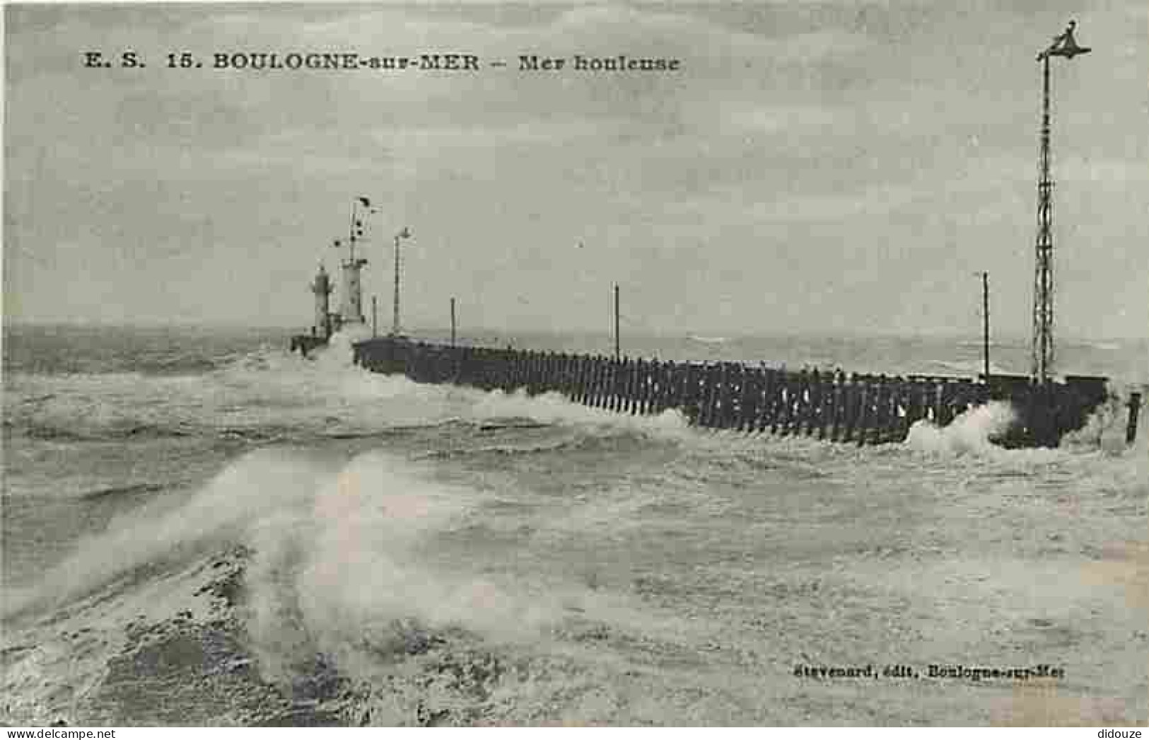 62 - Boulogne sur Mer - Mer houleuse - CPA - Voir Scans Recto-Verso