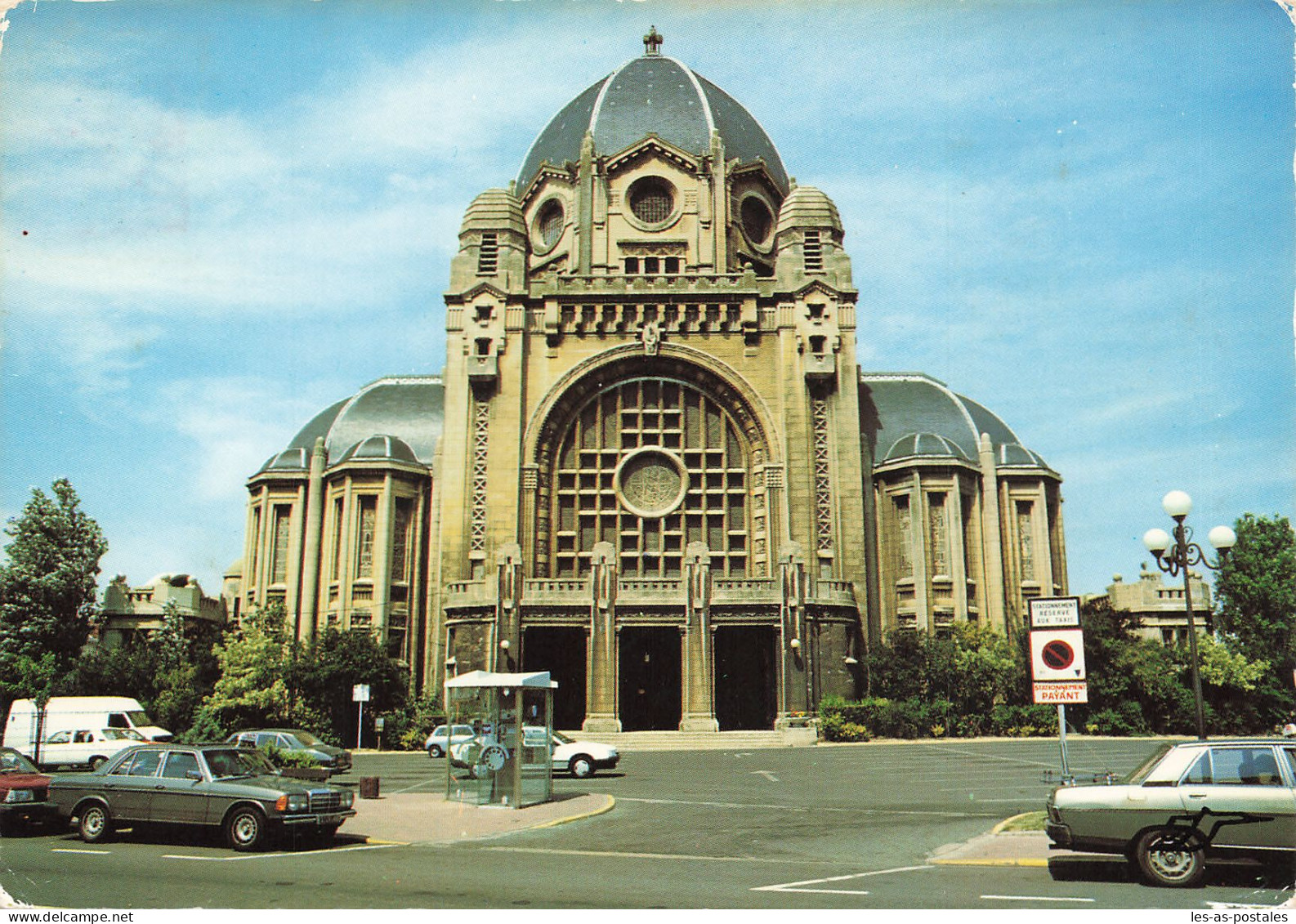 62 HENIN BEAUMONT L EGLISE