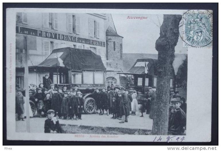 63 Besse-et-Saint-Anastaise - arrivée des autobus