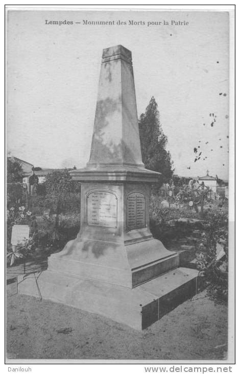 63 // LEMPDES monument aux mortspour la patrie .