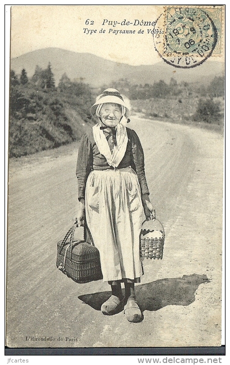 63 - VOLVIC - Type de Paysanne de Volvic