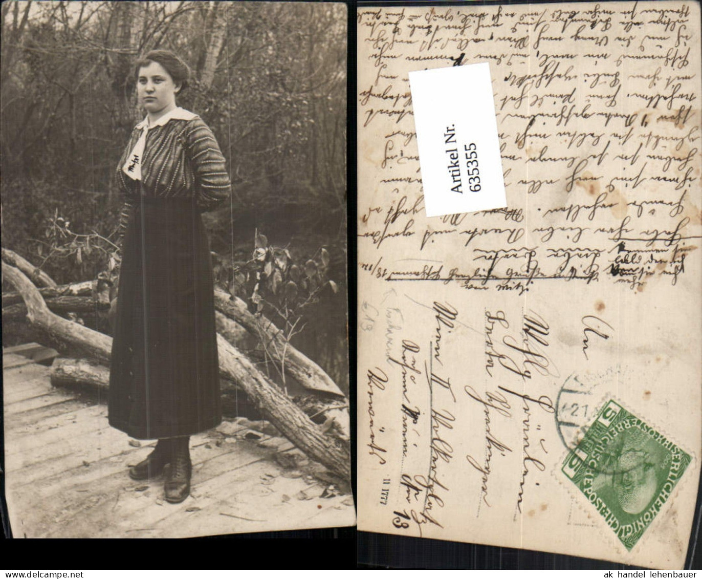 635355,Foto-AK Fischamend Frau im Wald + Stp.