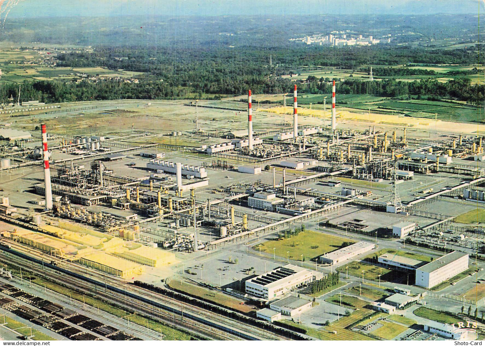 64 LACQ