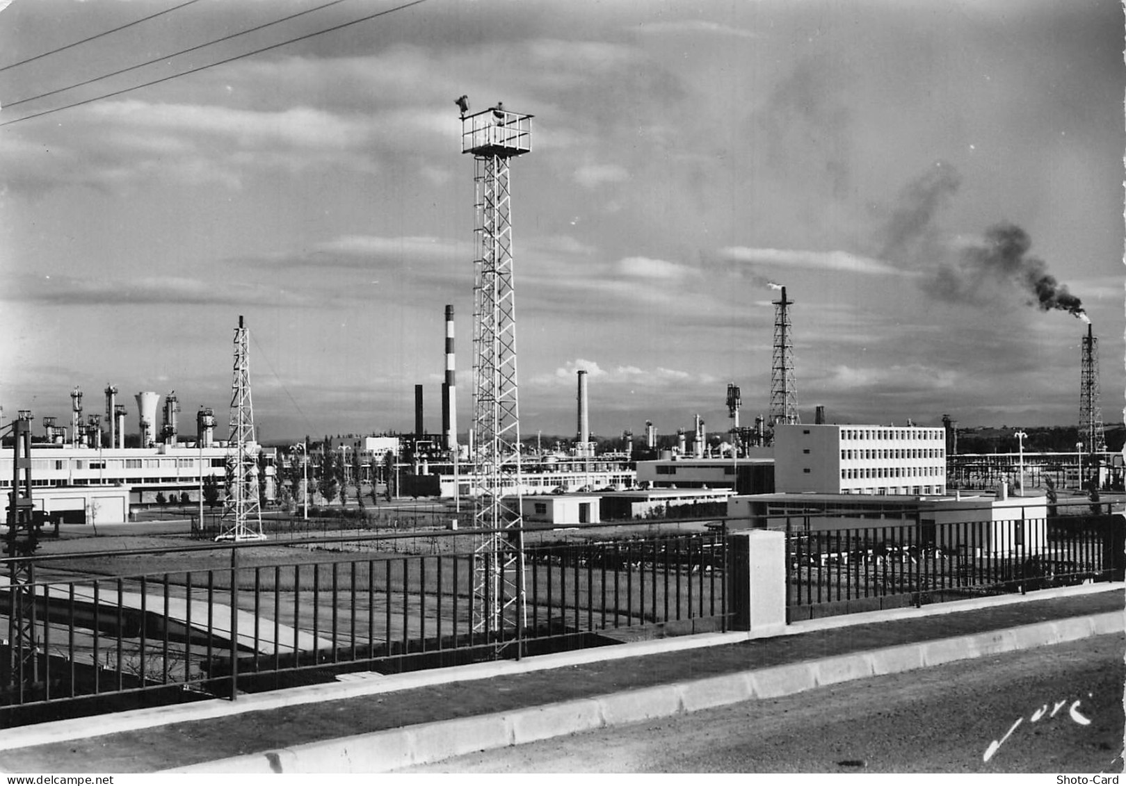 64 LACQ USINES