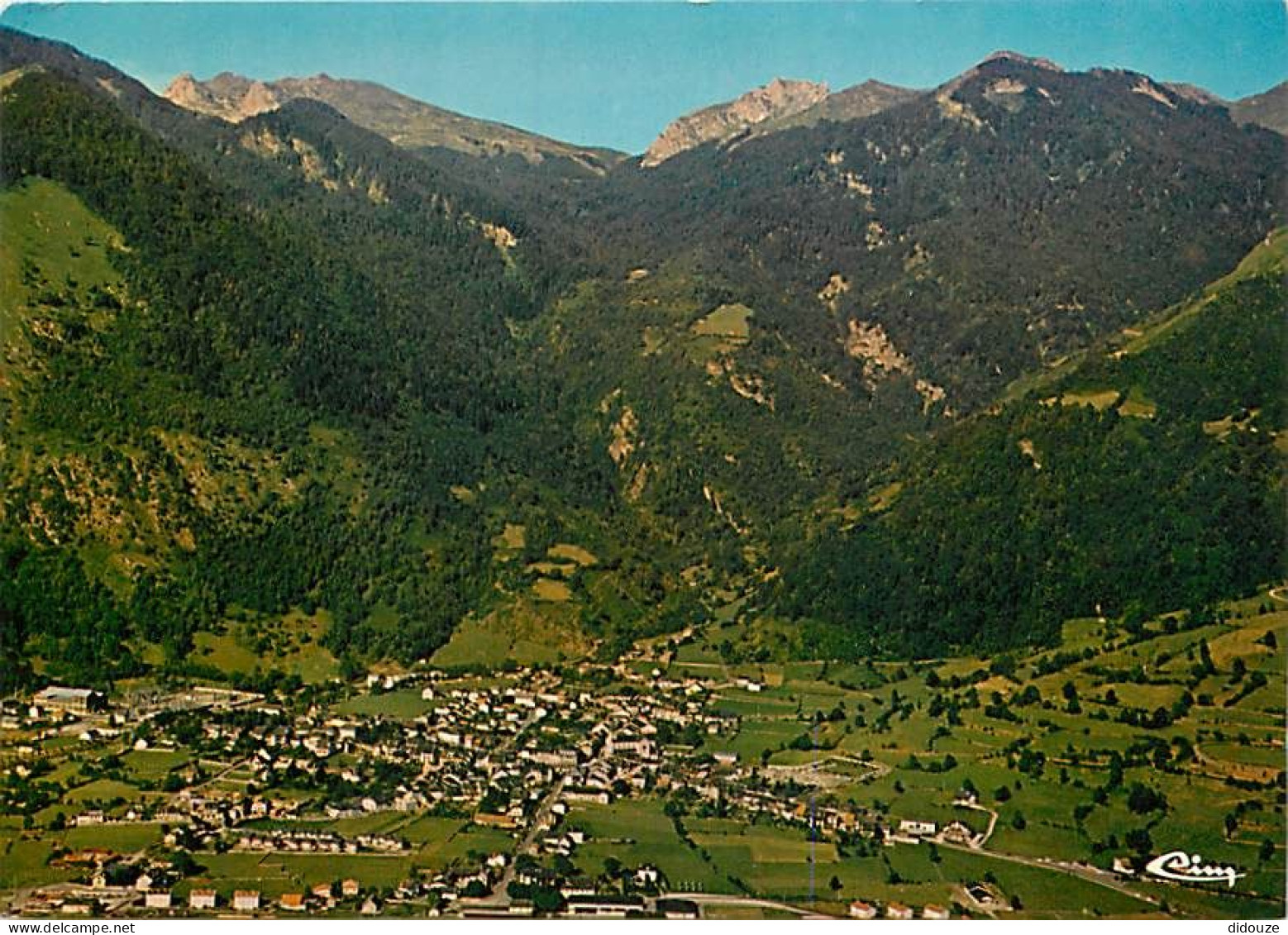 64 - Laruns - Vue Générale aérienne - Carte Neuve - CPM - Voir Scans Recto-Verso