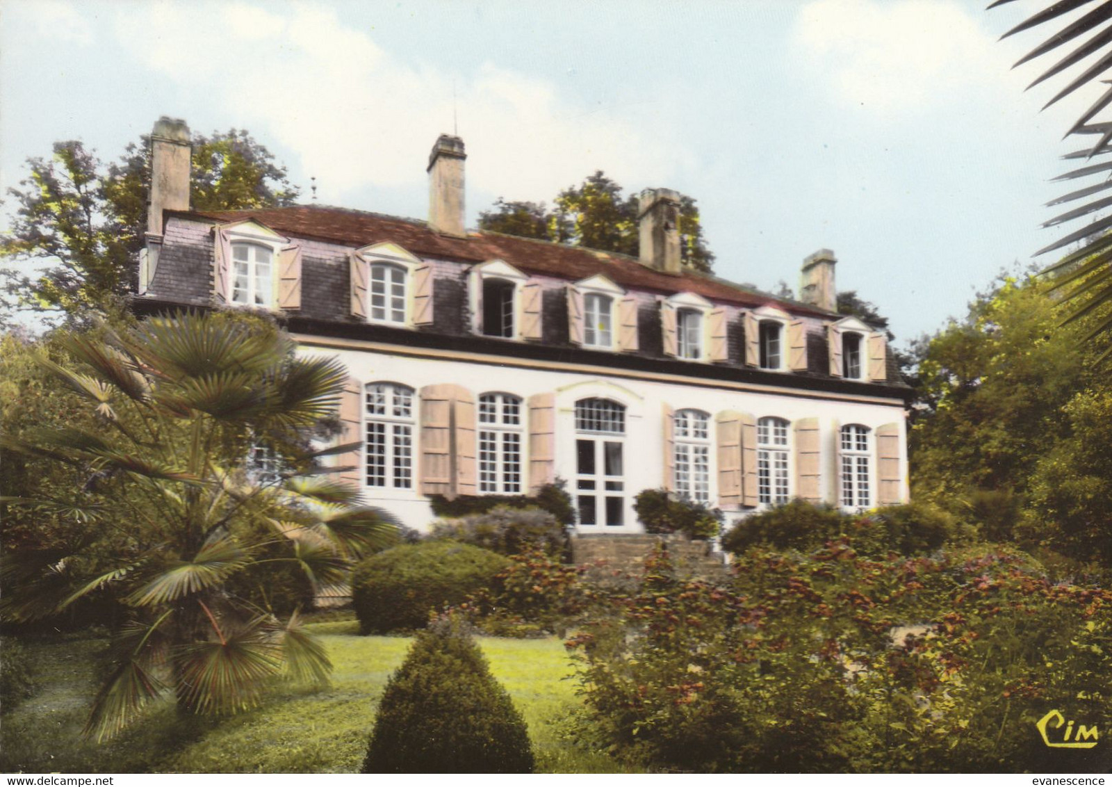 64. Lasseube : le chateau    ///  Ref.  Avril. 21  /// N° 15.395