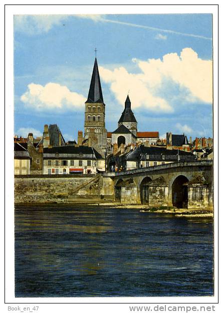 {64298} 58 Nièvre La Charité sur Loire , L'Eglise et le pont sur la Loire ; Café Tabac Bar de la Loire