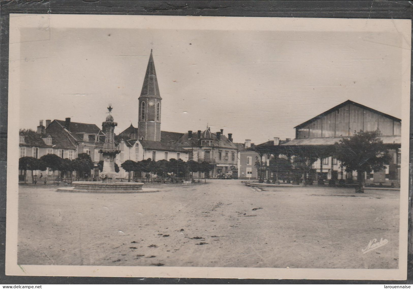65 - RABASTENS DE BIGORRE - Place Centrale