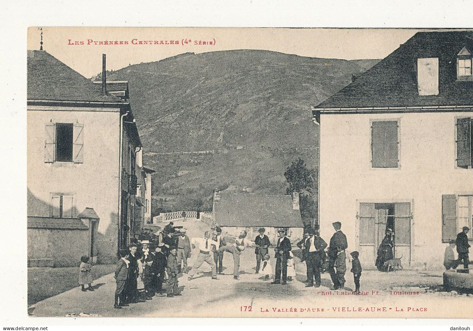 65 // VIELLE AURE   la place  172  edit Labouche
