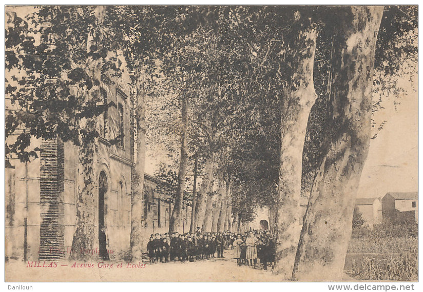 66 // MILLAS   avenue de la gare et écoles