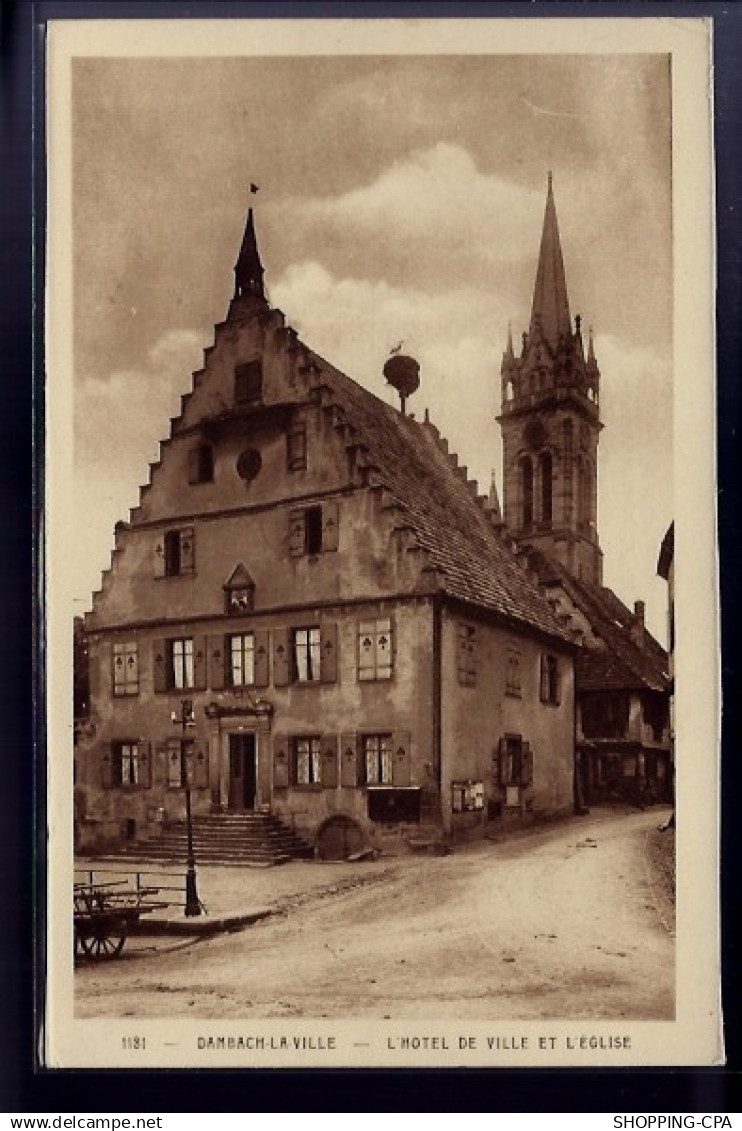 67 - Dambach-la-Ville - l' Hôtel de Ville et l' église - Non voyagé - Dos div