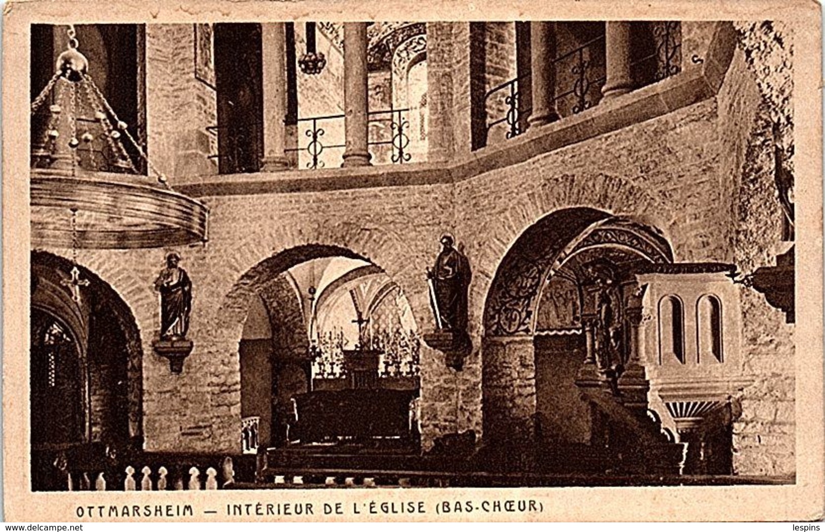 68 - OTTMARSHEIM -- Intérieur de l'Eglise - bas choeur