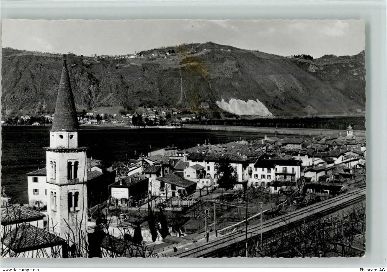 6816 Bissone - Blick auf Bissone m. Kirche u. Eisenbahnstrecke - 10160672