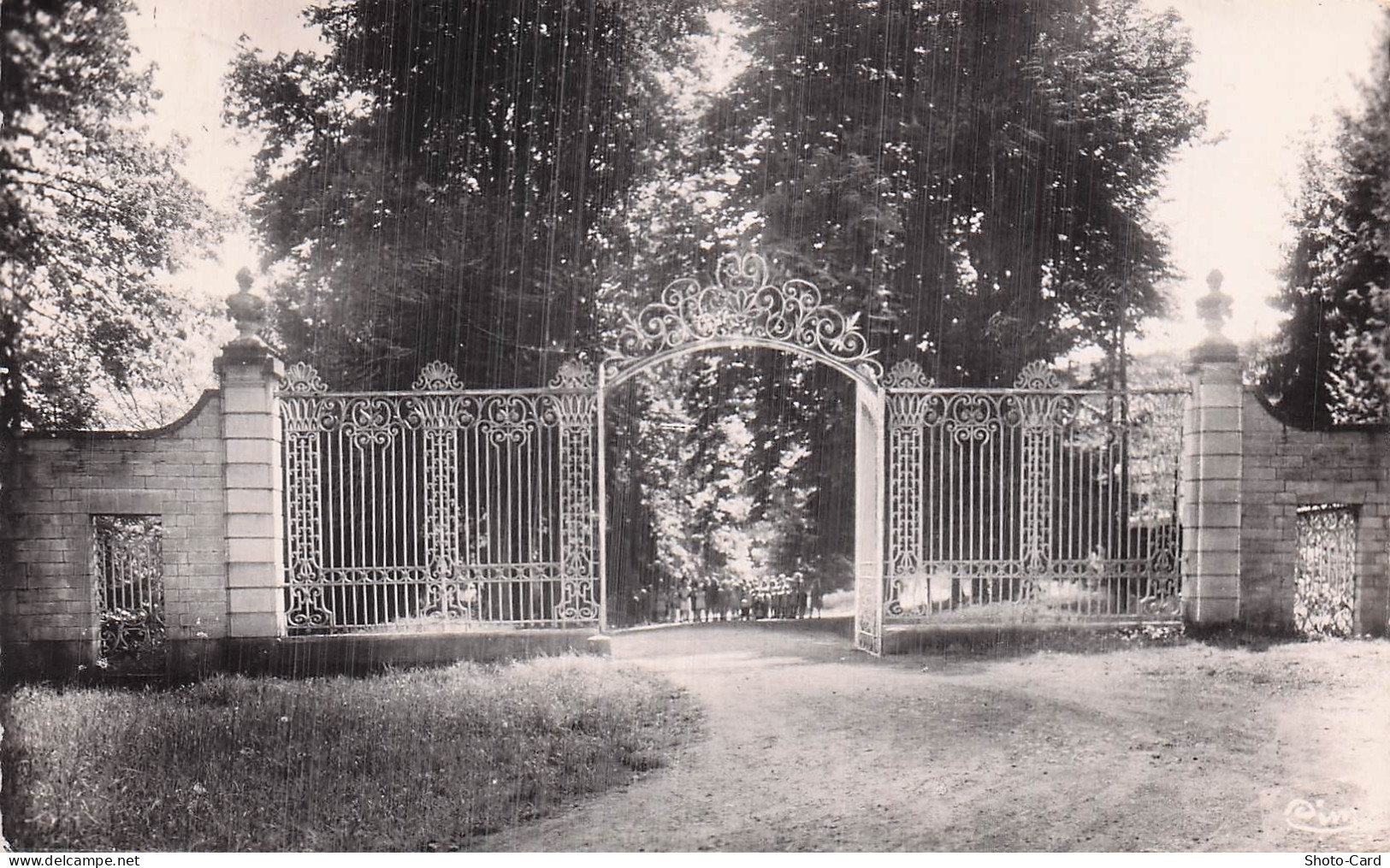 69 BEAUJEU CHATEAU DE BEAUJEU