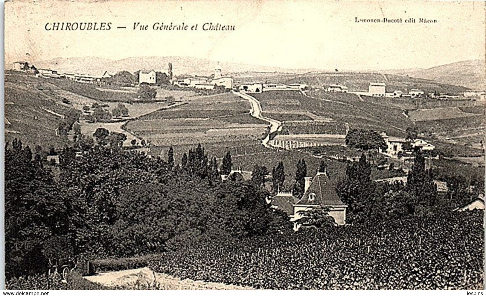 69 - CHIROUBLES -- Vue générale et château