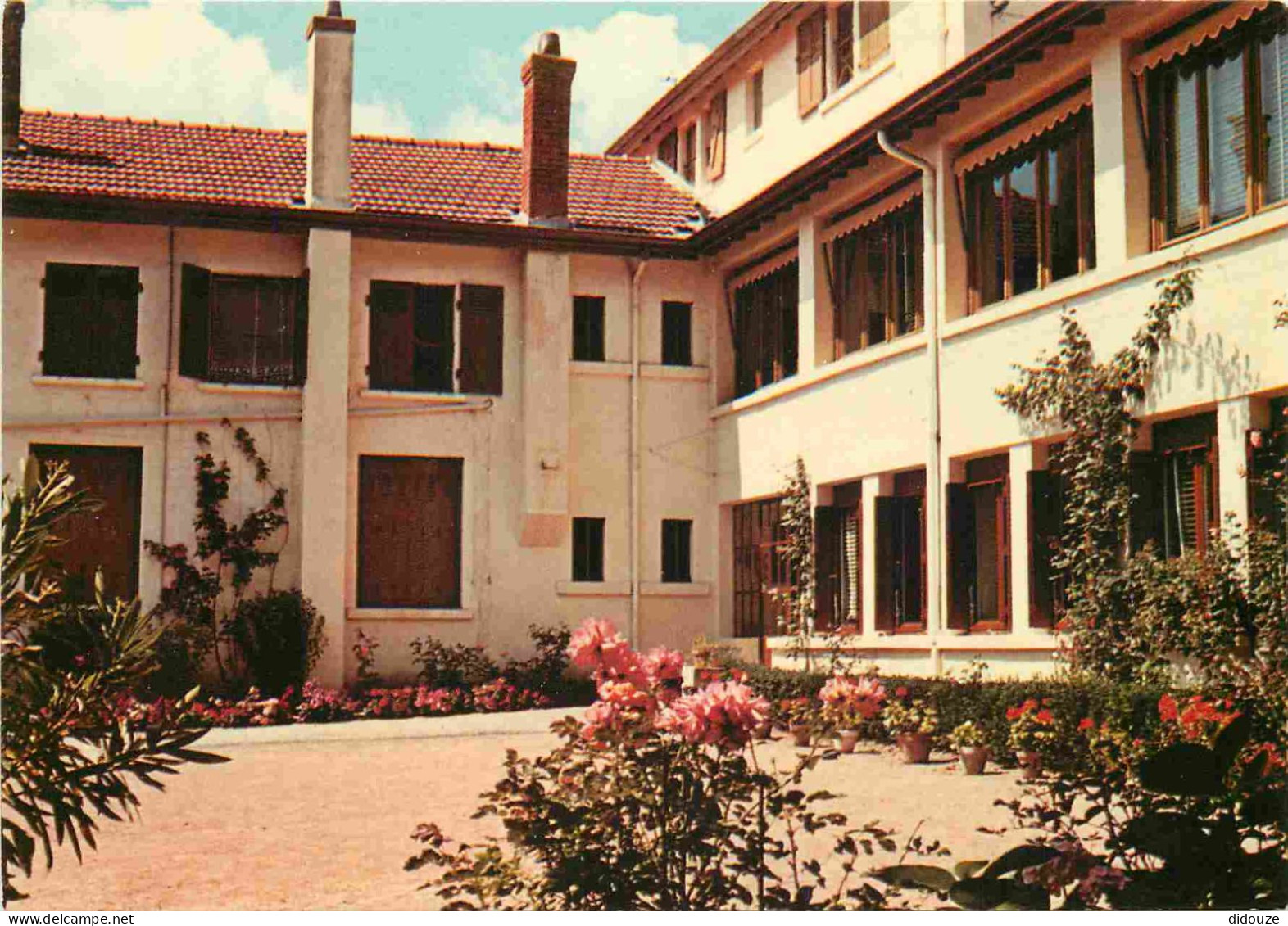 69 - L'Arbresle - Bully - Maison de la Salette - Coin de jardin - CPM - Voir Scans Recto-Verso