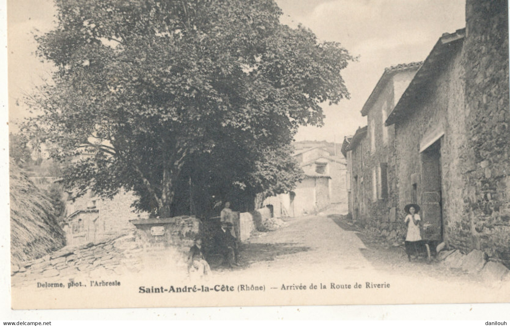 69 // SAINT ANDRE LA COTE    Arrivée de la route de Riverie   edit Delorme