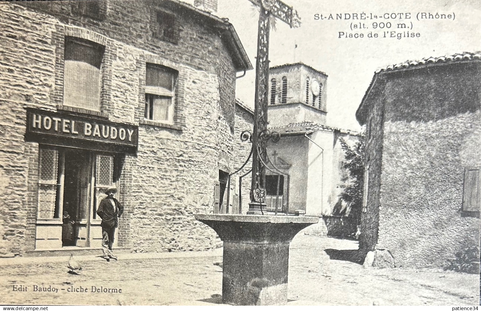 69 - Saint- André-la-Côte - Place de l’Eglise