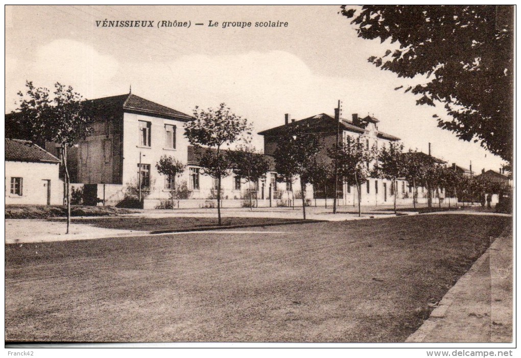69. venissieux. le groupe scolaire.