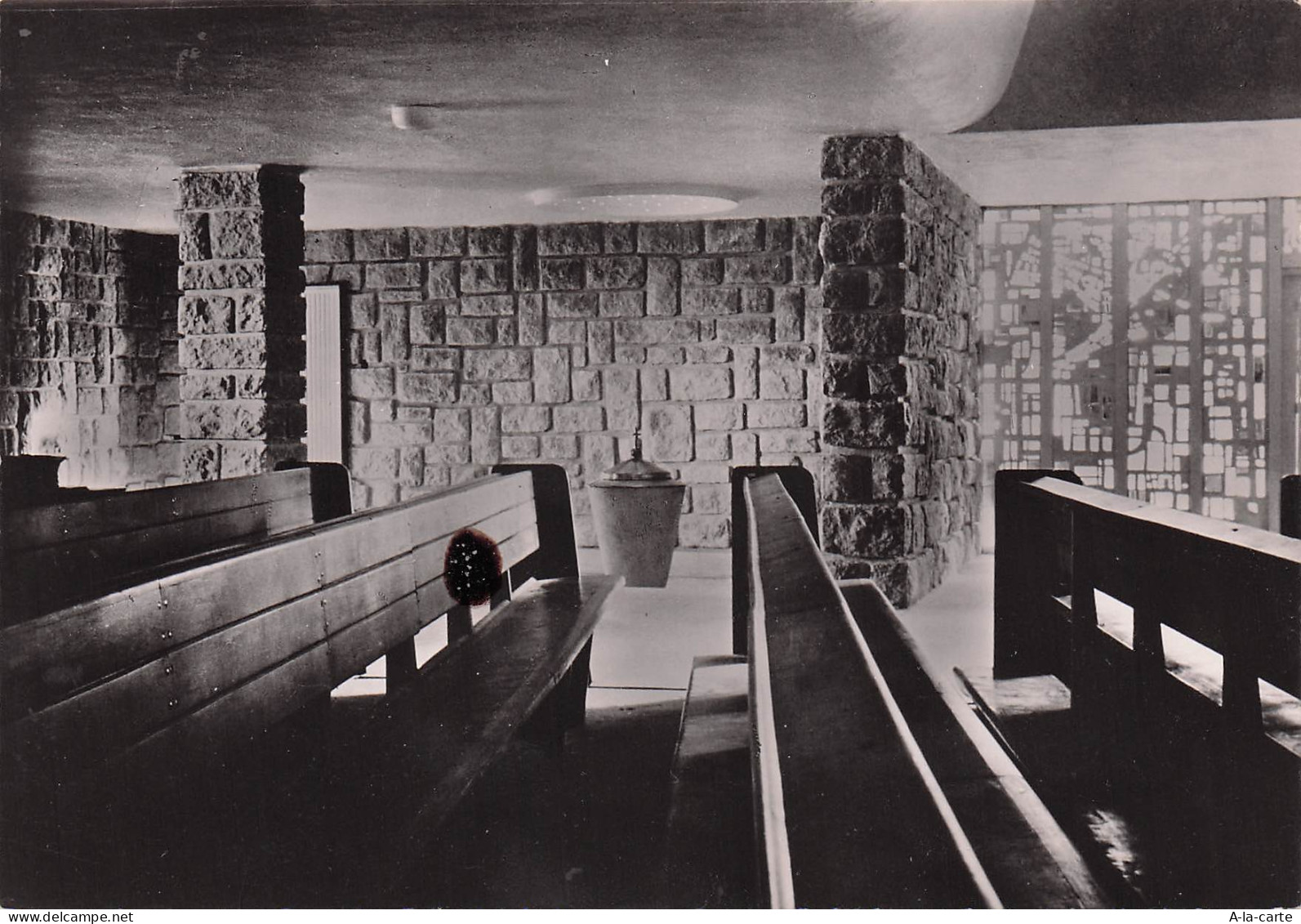 7 LE POUZIN EGLISE DU POUZIN