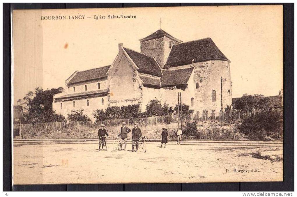 71 - Bourbon-Lancy - Eglise Saint-Nazaire - Animée