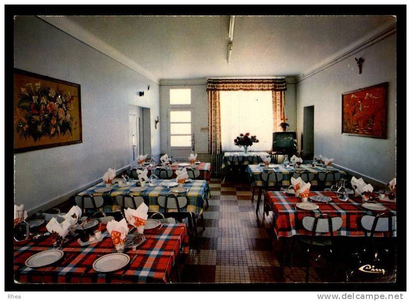 72 Pontvallain maison de repos salle a manger D72D K72243K C72243C RH073013