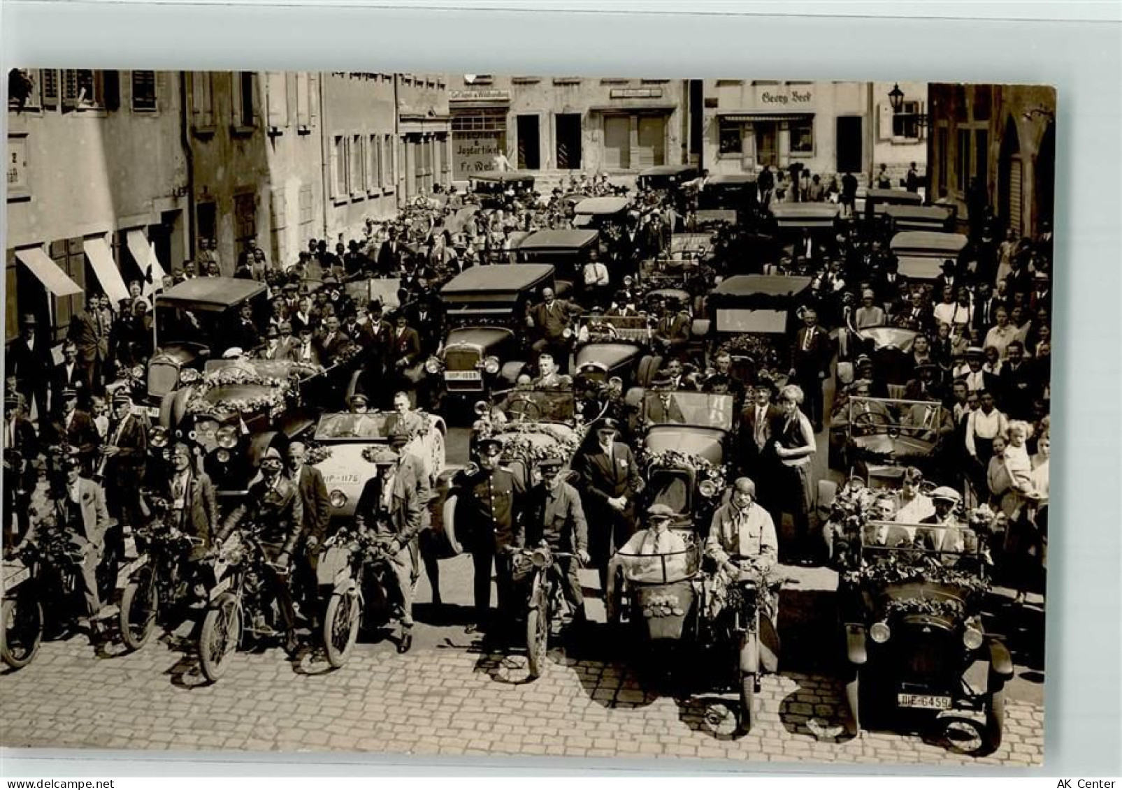 73033 W7320 Göppingen Privatfoto AK Auto- und Motorrad-Korso Ort handsch... - 13629315