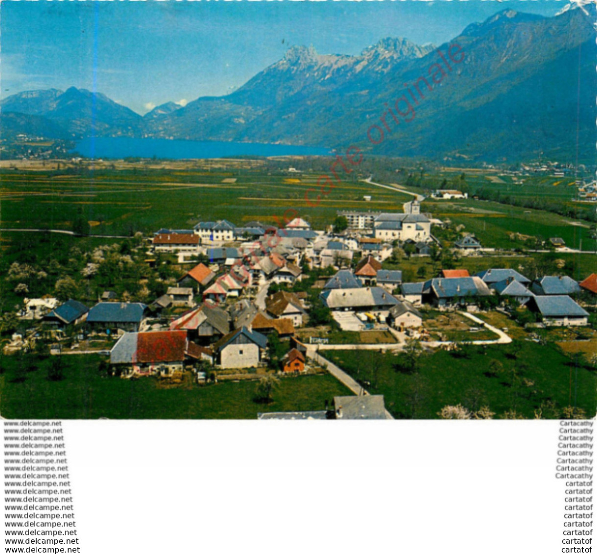 74.  DOUSSARD .  Vue aérienne .