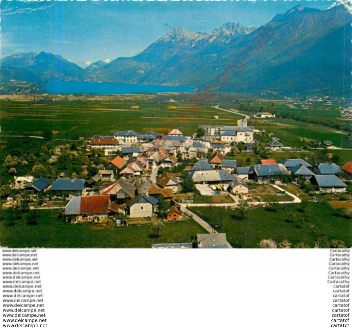 74.  DOUSSARD .  Vue aérienne .