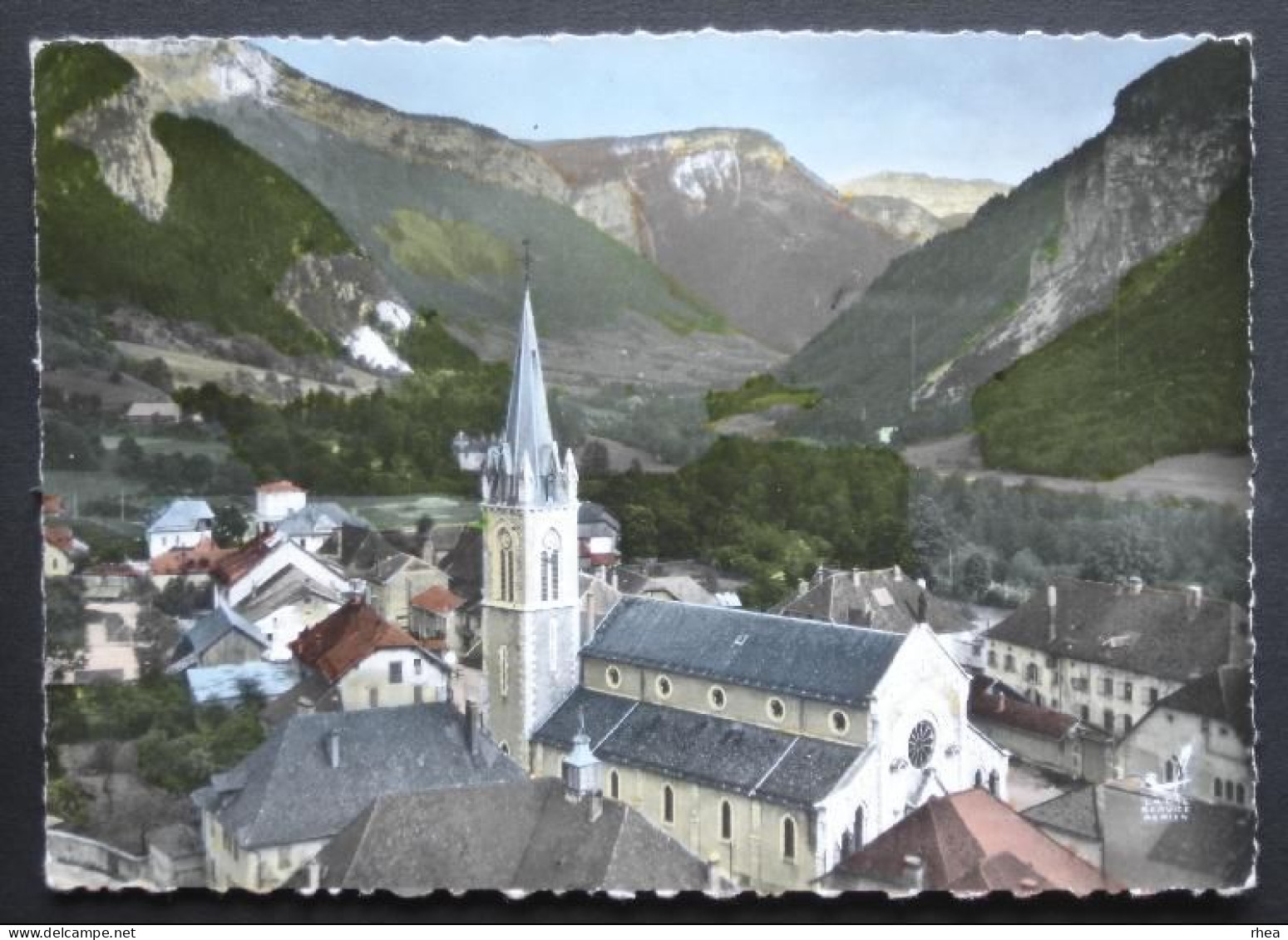 74 Thorens-Glières vue aerienne eglise