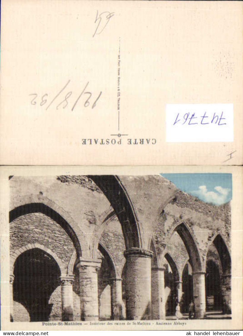747761 Pointe-Saint-Mathieu Interieur des ruines de St-Mathieu Ancienne Abbaye France