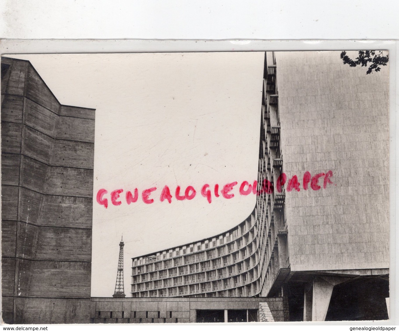 75 - 15- PARIS- UNESCO - TOUR EIFFEL