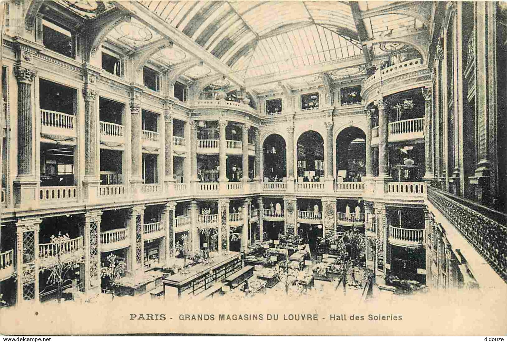 75 - Paris 01 - Grands Magasins du Louvre - Hall des Soleries - CPA - Etat léger pli visible - Voir Scans Recto-Verso