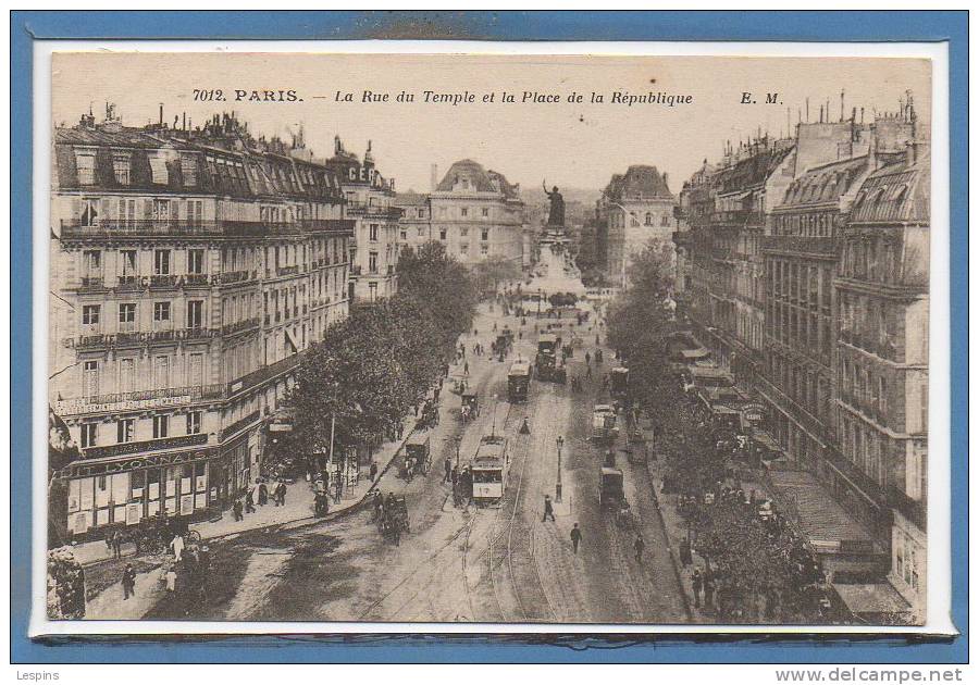 75 - PARIS - 03 Arr. --  La rue du Temple