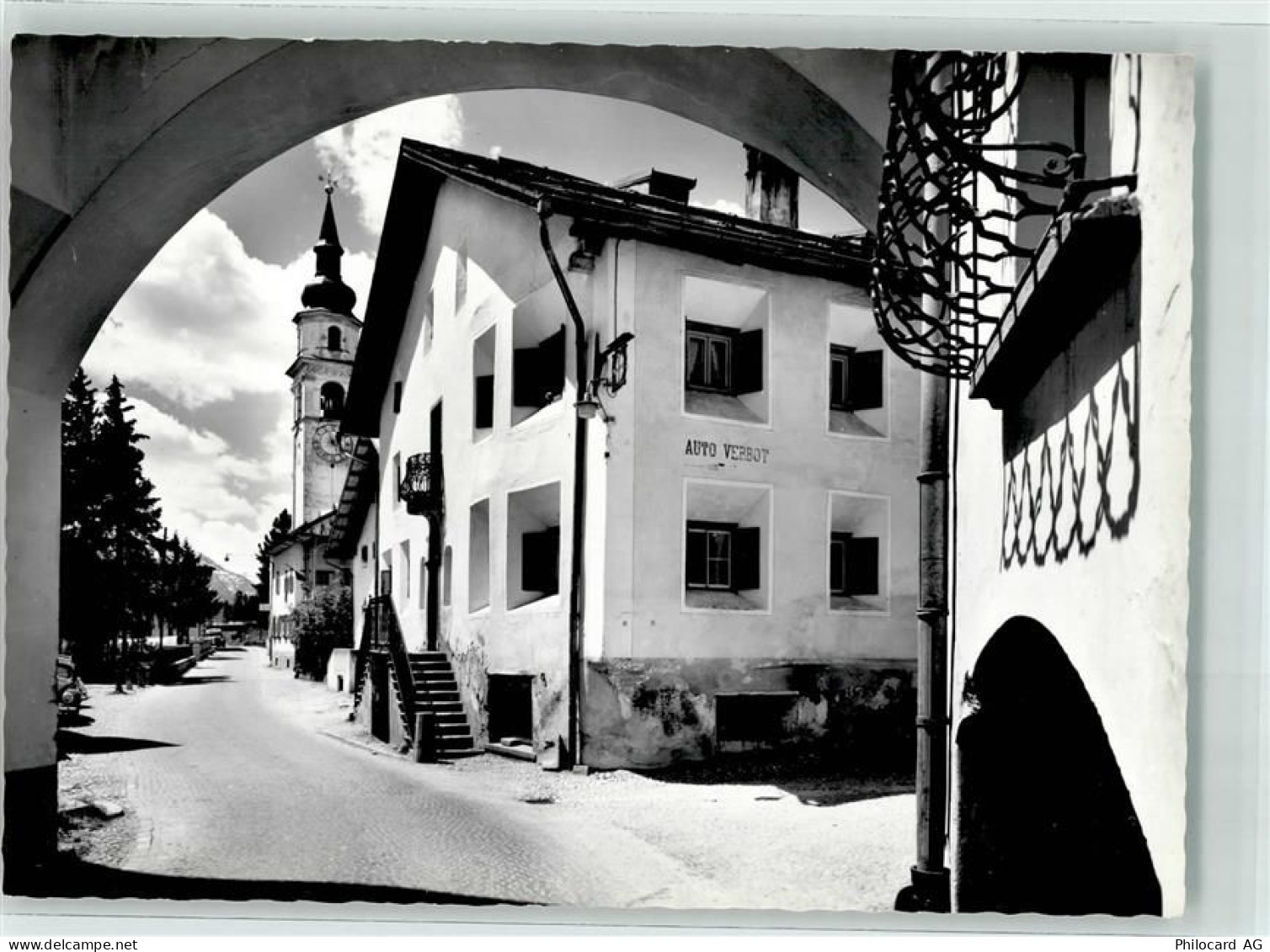 7502 Bever - Dorfpartie Kirche - 39375071