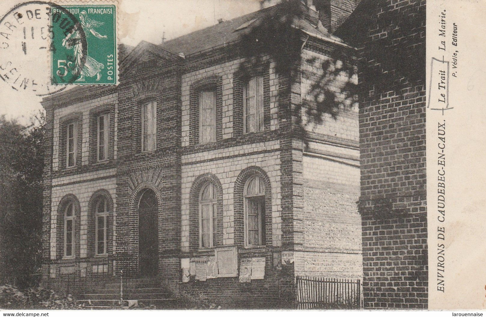 76 -  LE TRAIT - La Mairie