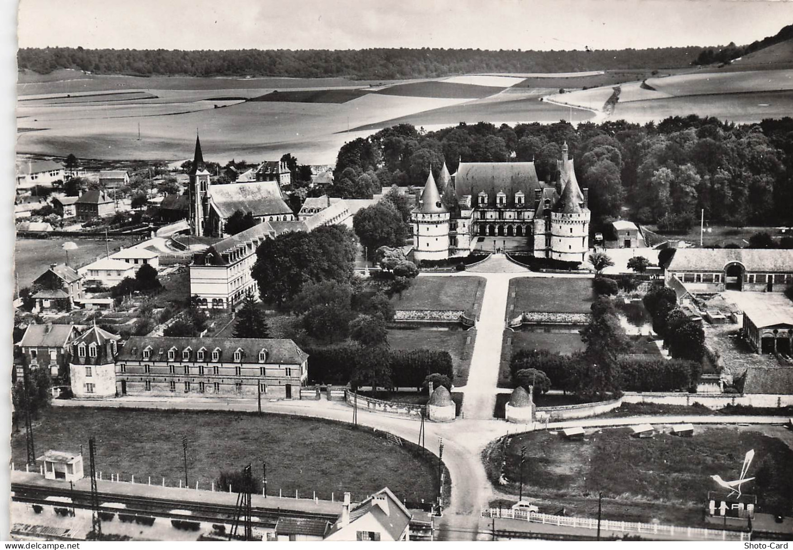 76 MESNIERES EN BRAY LE CHATEAU