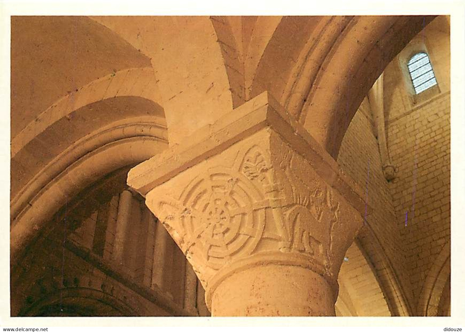 76 - Saint Martin de Boscherville - Abbaye Saint-Georges - Chapiteau transept sud - Représentation de l'Univers - Art Re