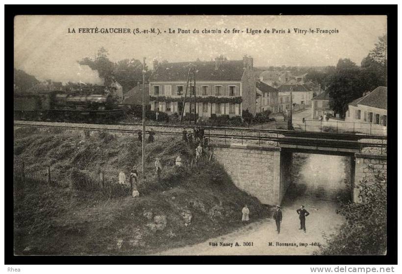 77 La Ferté-Gaucher pont chemin de fer train D77D C77182C RH086080