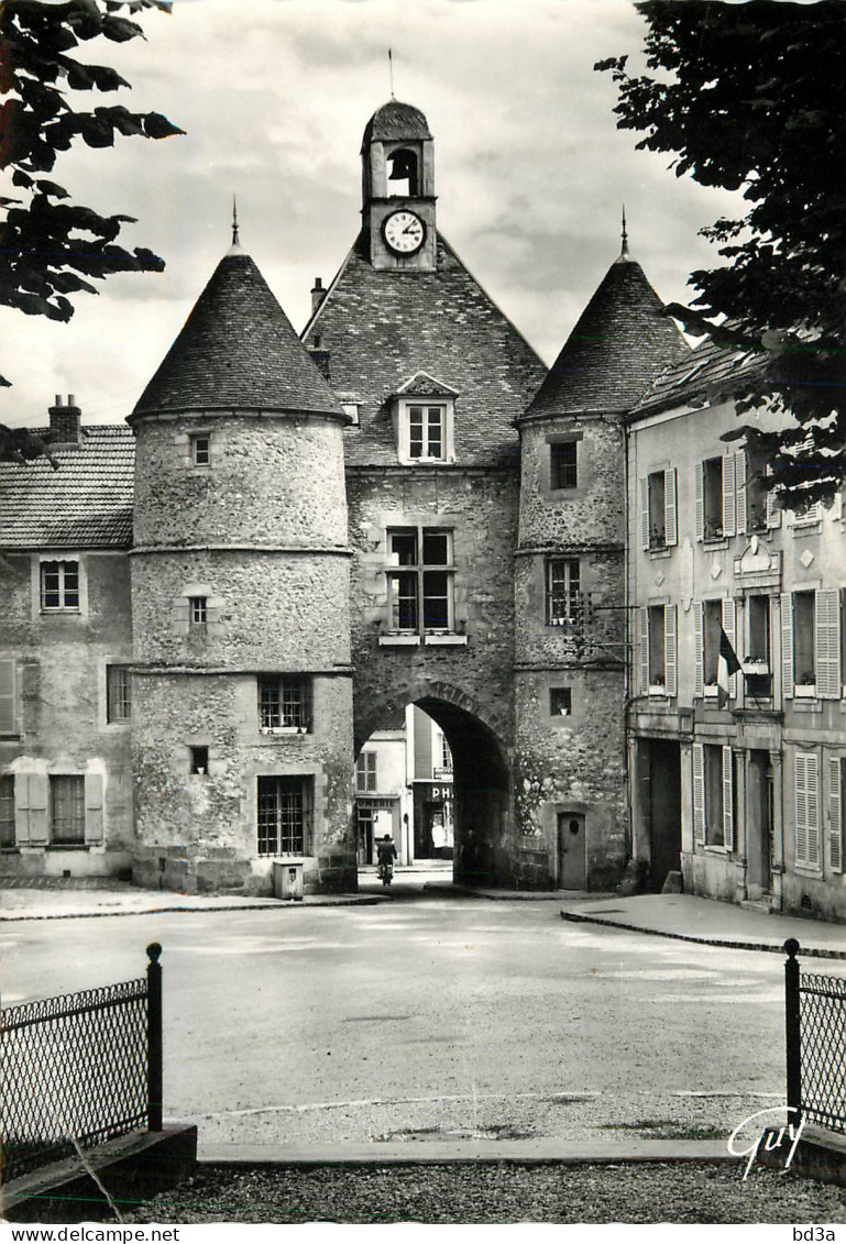 77 TOURNAN EN BRIE