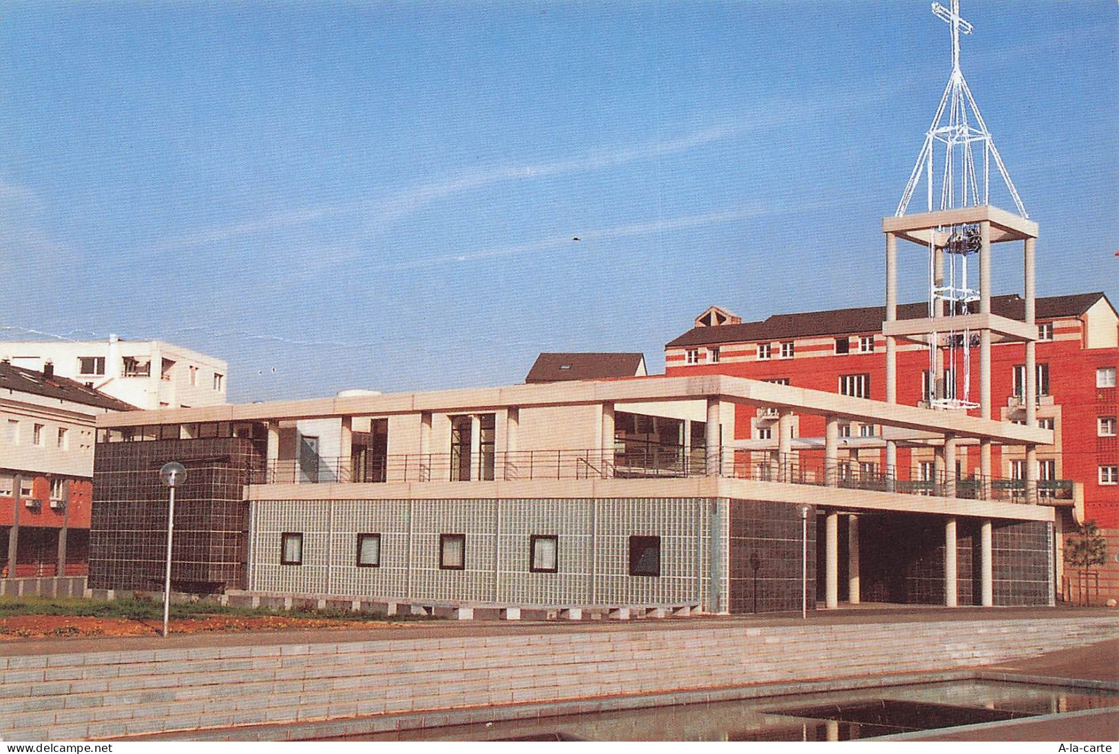 78 MONTIGNY LE BRETONNEUX EGLISE SAINT QUENTIN LES SOURCES